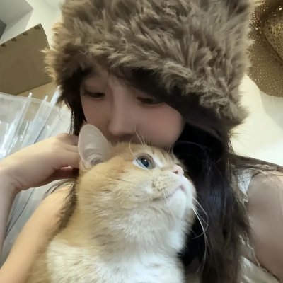 怪笑少女